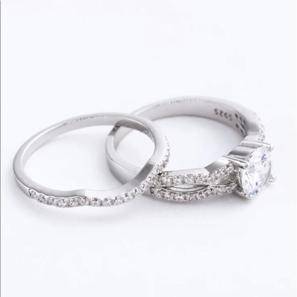 ✨2 Piece Knot Wedding Set✨ - Picture 2 of 10